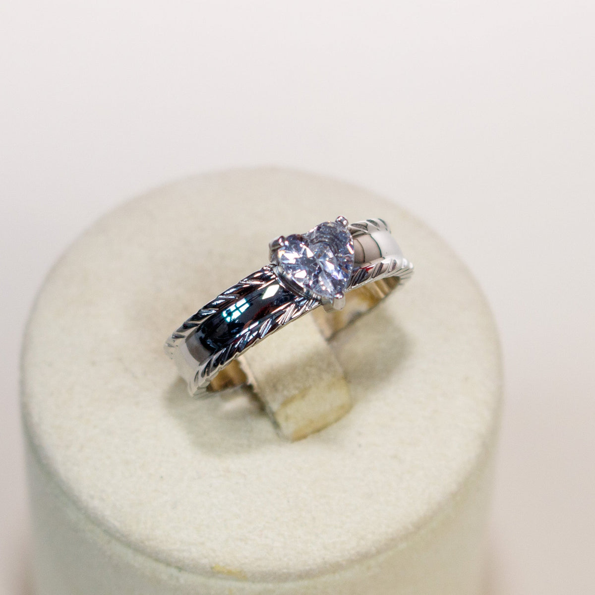 Chunky Heart Ring - Silver